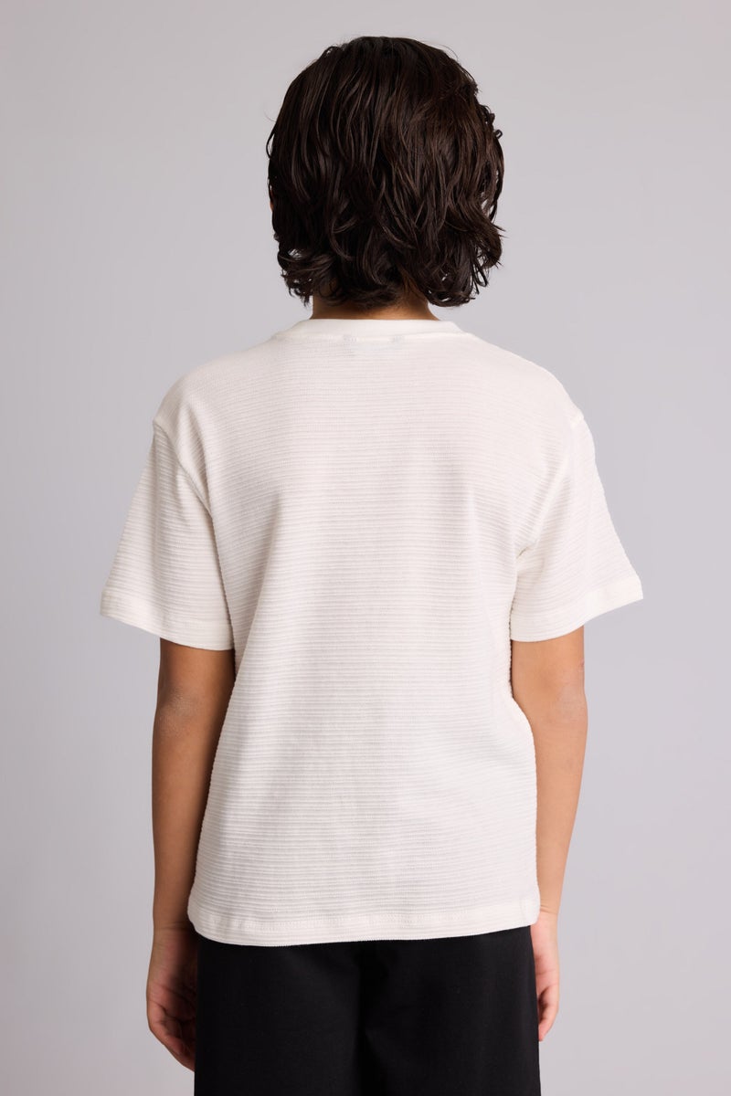 ديفاكتو تيشيرت مطرز أولادي نص كم - Image 5